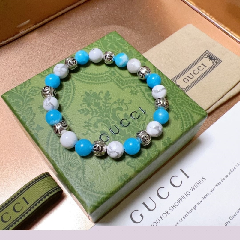 G*u*i bracelets